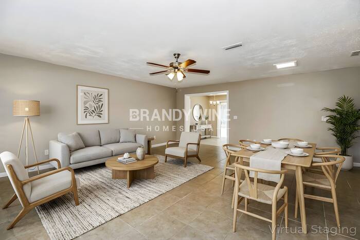 Building Photo - 3221 Thistlehill Dr