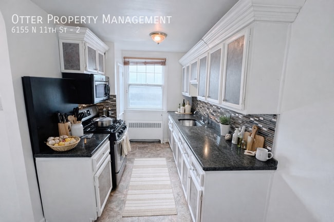 Building Photo - 6155 N 11th St