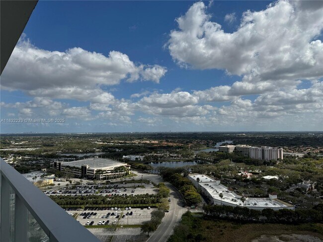 Building Photo - 2000 Metropica Wy