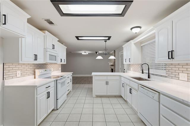 Building Photo - 2901 Branch Oaks Dr