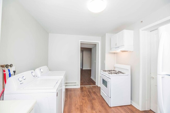 Building Photo - 29 N East Street