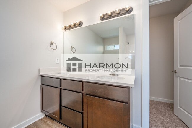 Building Photo - 2078 N Reece Ct