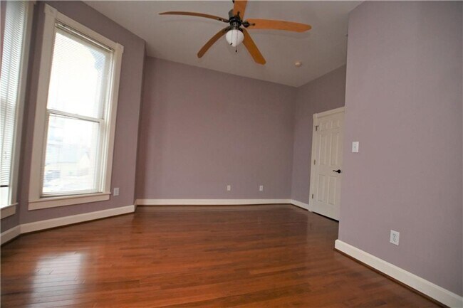 Building Photo - 916 N ALABAMA St