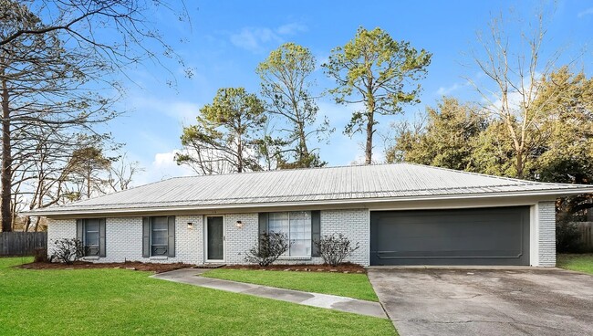 Primary Photo - 116 Meadowdale Dr