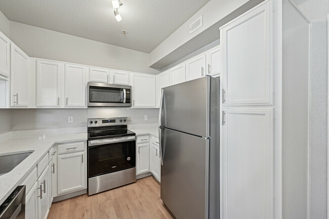 Kitchen - The Henry at Ranchstone