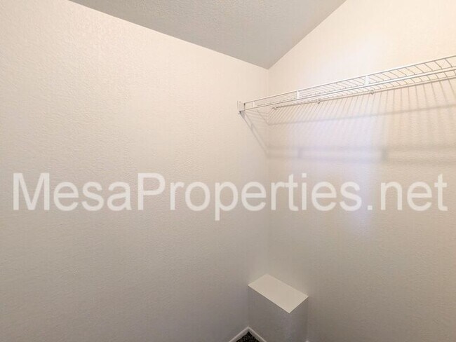 Building Photo - 14747 Amber Ct