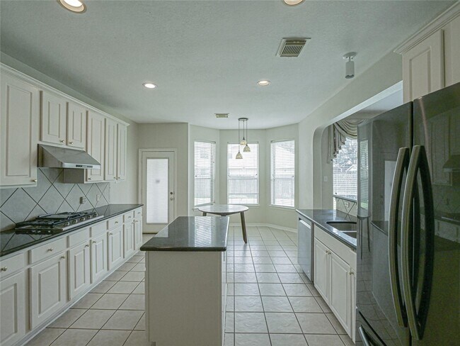 Building Photo - 3606 Paluxy Cir