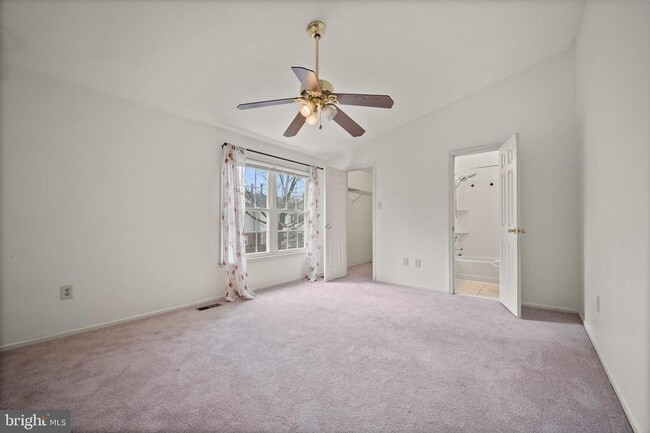 Building Photo - 8217 Township Dr