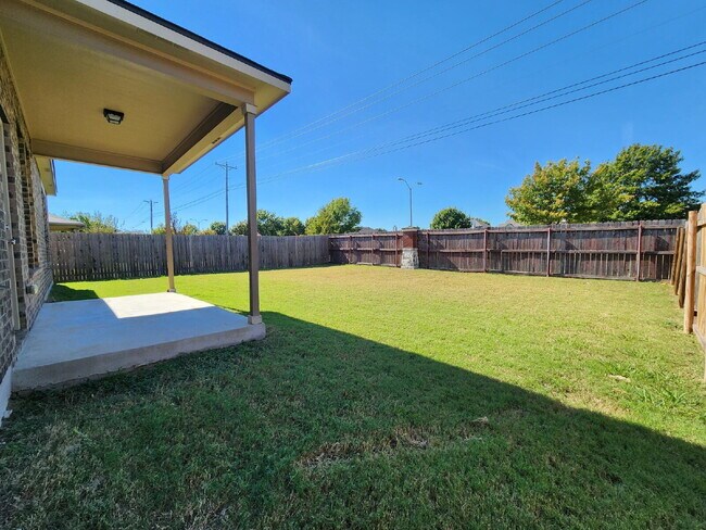 Building Photo - You do not want to miss out on this amazing 3-bedroom home in the Alta Vista area of Temple.  Thi...