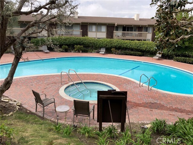 Building Photo - 6542 Ocean Crest Dr