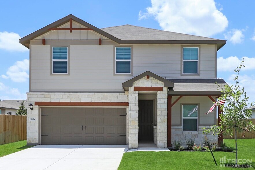 Primary Photo - 13536 Emerson Wy