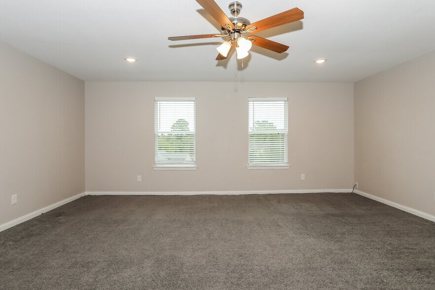 Building Photo - 12469 Lake Conroe Hills Dr