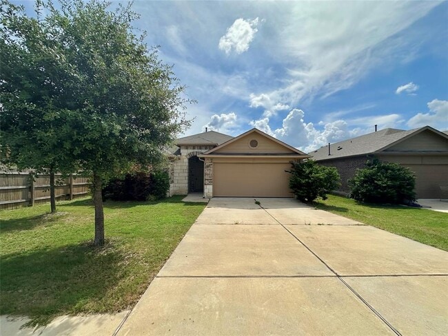 Building Photo - 10708 Seguin St