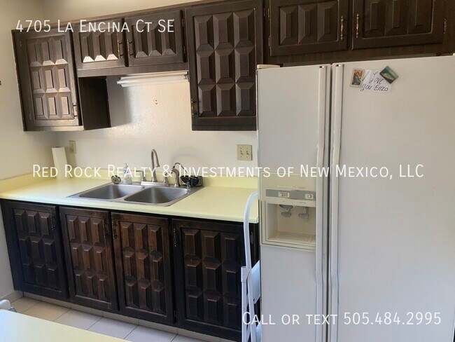 Building Photo - 4705 La Encina Ct SE