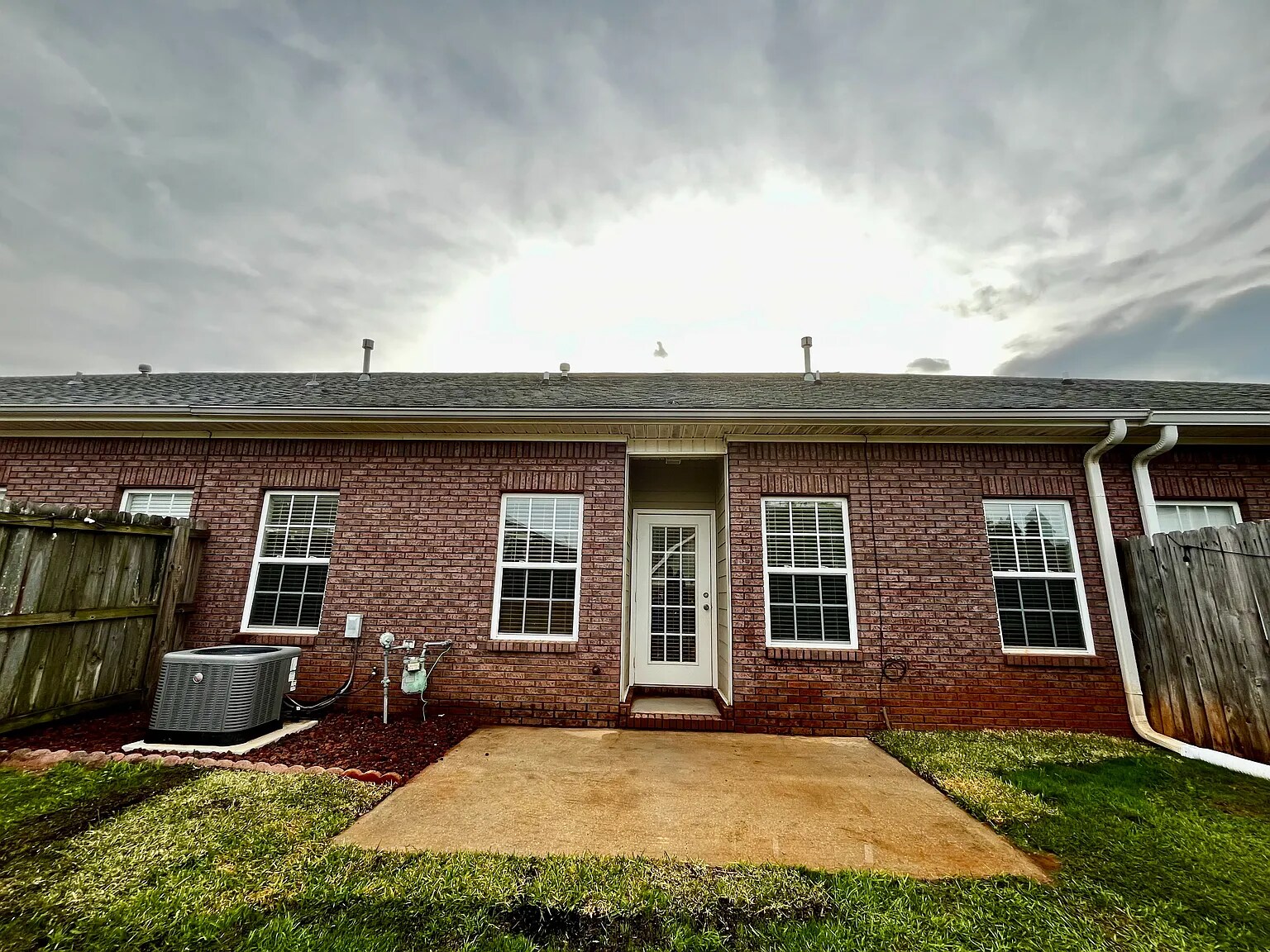 Building Photo - 103 Whitney Ave
