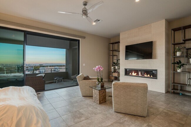 Building Photo - Luxury Home located in The Ridges of Summe...