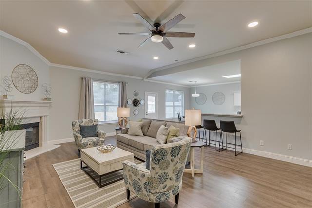 Building Photo - 1414 Park Palisades Dr