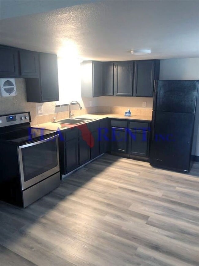 Building Photo - **3/1 Mobile home in Christmas/SR 50**