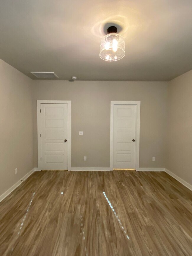 Building Photo - Home for Rent in Jemison, AL!
