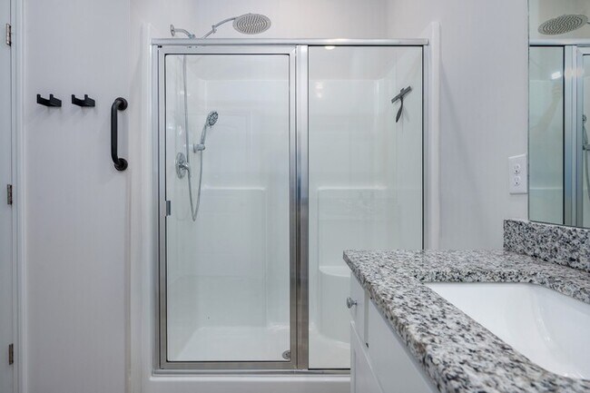 Building Photo - 700 Pintail Pointe