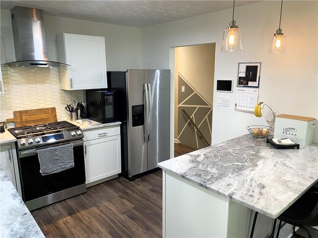 Building Photo - 1420 Creek Overlook Ct
