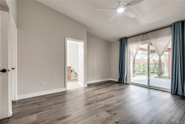 Building Photo - 5231 Dickens Dr