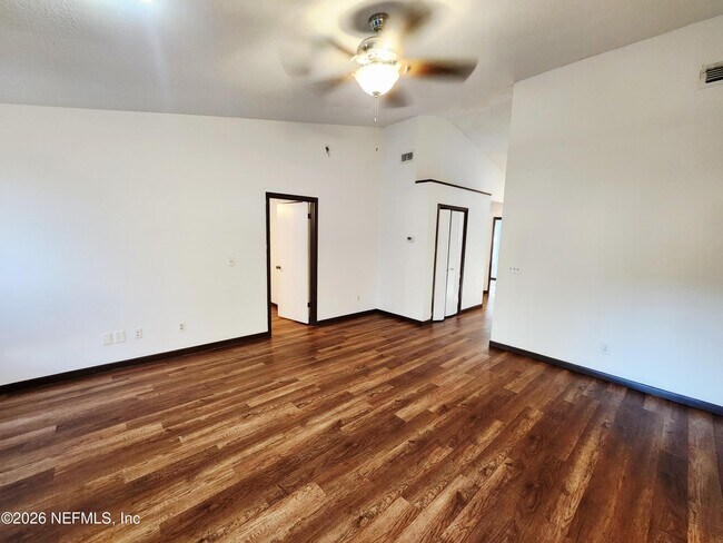 Building Photo - 4655 Trevi Dr