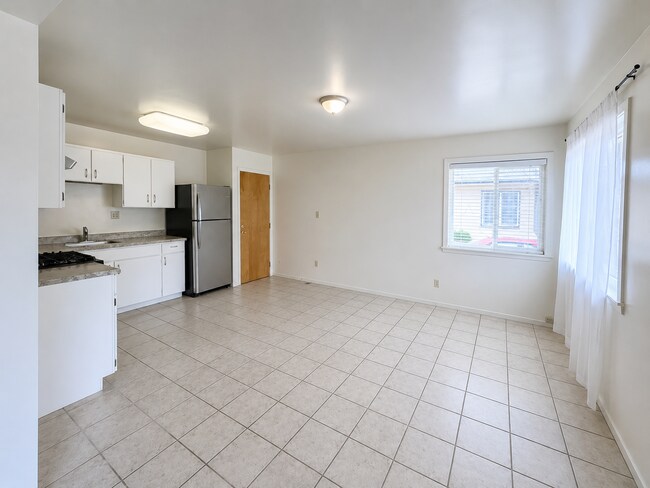 Building Photo - 1107 Seabright Ave