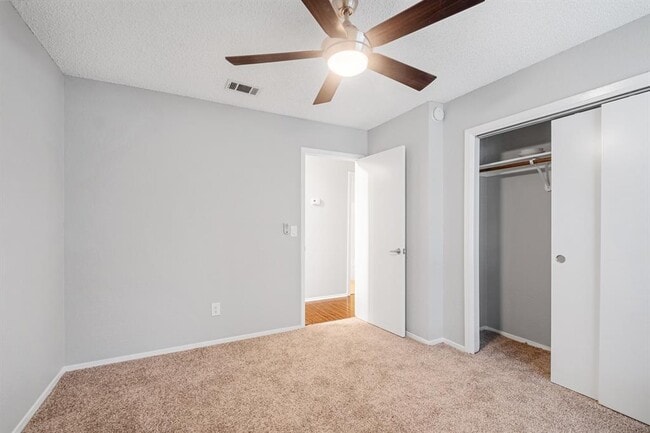 Building Photo - 11605 Gungrove Cir