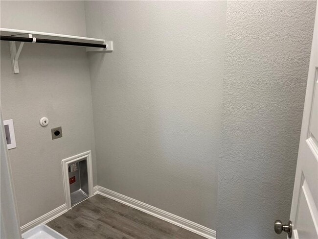 Building Photo - 2216 Limestone Lake Dr