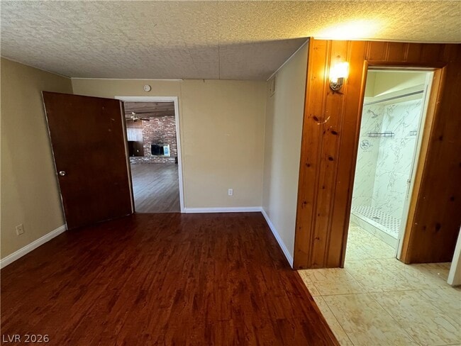 Building Photo - 1425 Wengert Ave