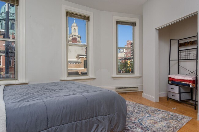 Building Photo - 132 State St