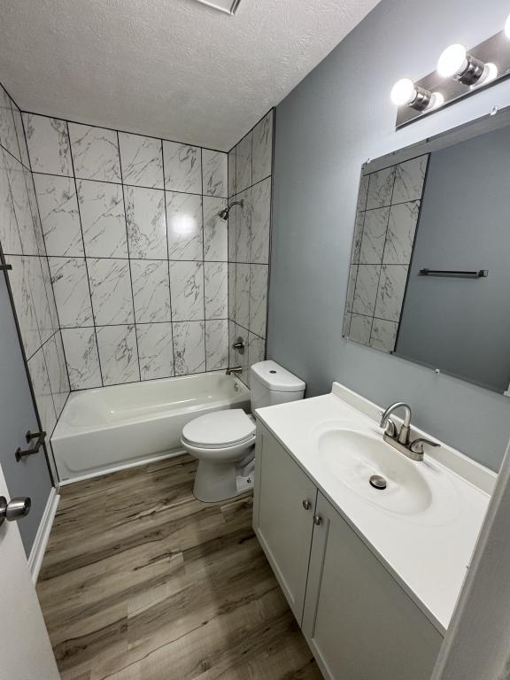 Building Photo - 24 Apple Ln