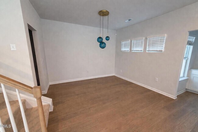 Building Photo - 217 Beacon Hl Rd