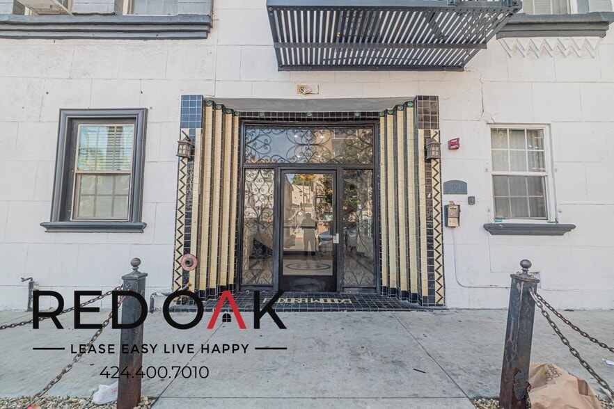 Building Photo - 861 Fedora St