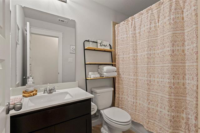 Building Photo - 2417 Spring Side Dr