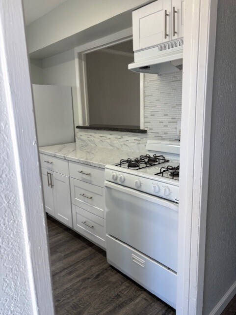 Building Photo - 1235 Cavender Dr