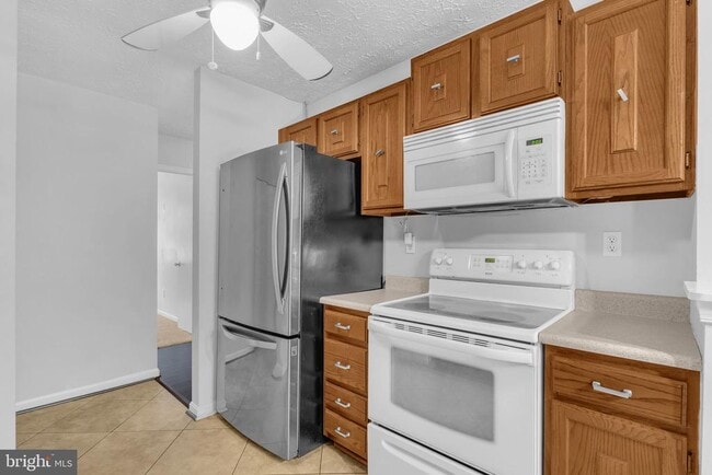 Building Photo - 2124 Duchy Ct