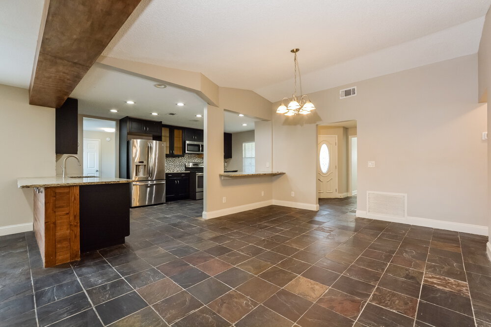 Building Photo - 9744 Heatherwood Ct