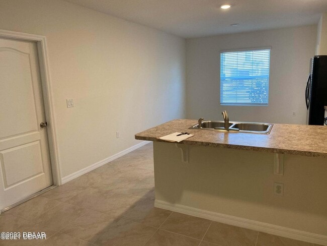 Building Photo - 1616 Primo Ct