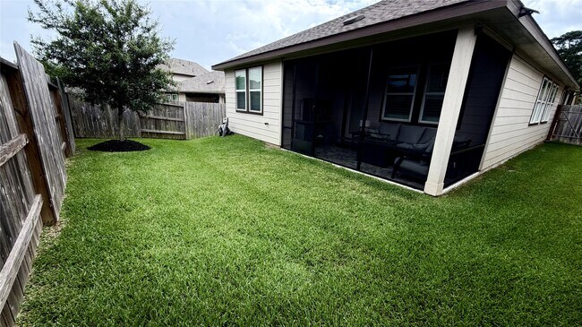 Building Photo - 7058 Silverleaf Oak St