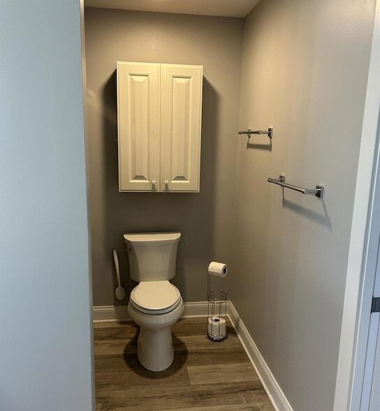 Building Photo - 7716 SE Sugar Sand Cir