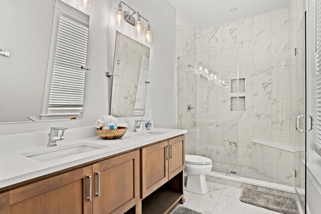 Building Photo - 14300 Front Beach Rd