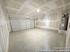 Building Photo - 3004 Trumpet Vine