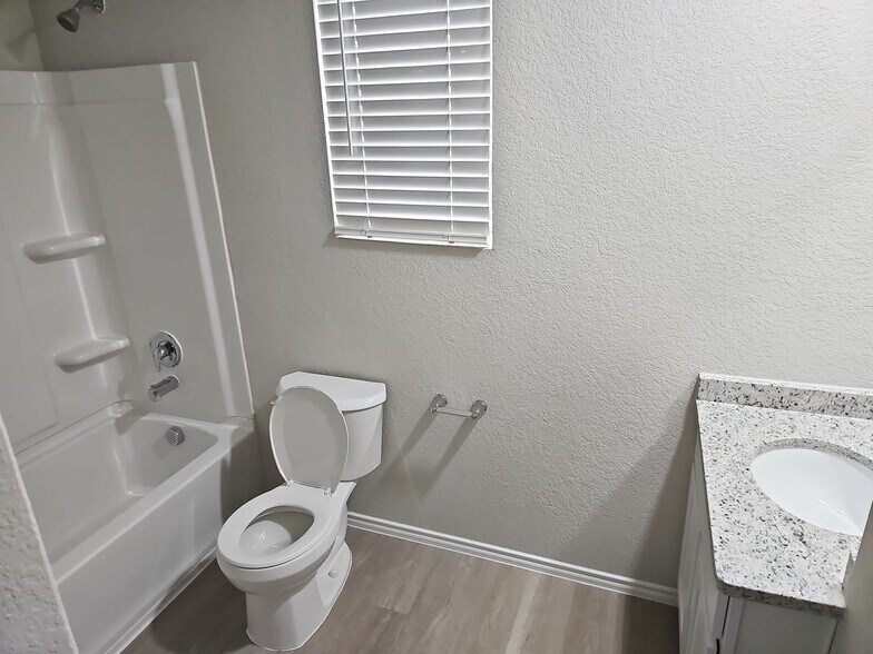 Building Photo - 7239 Converse Ridge Ln