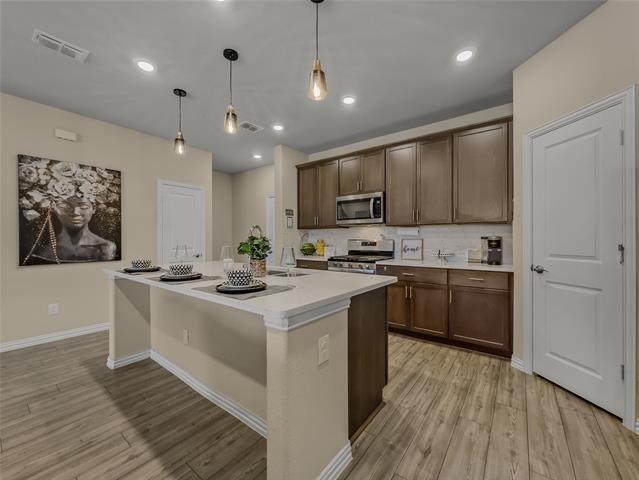 Building Photo - 2745 Acadia Dr