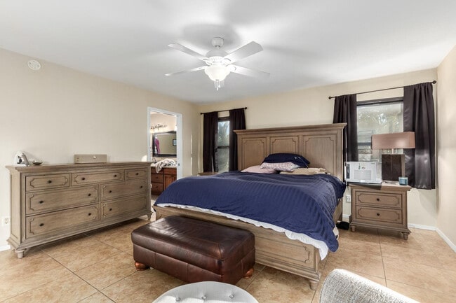 Building Photo - 1540 N El Camino