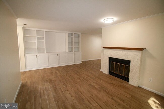 Building Photo - 11325 Halethorpe Terrace