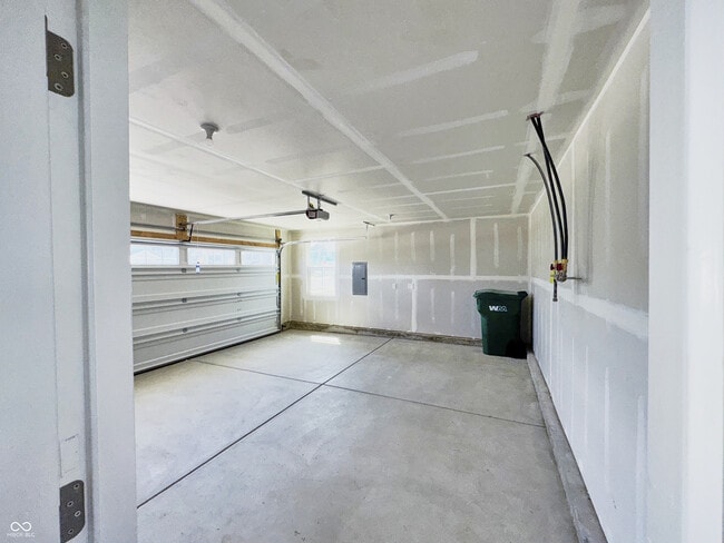 Building Photo - 1724 Plum Brook Dr