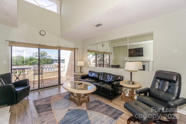 Building Photo - 642 Portside Dr